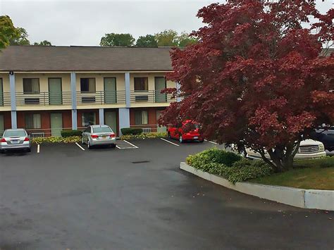 branford motel branford ct.